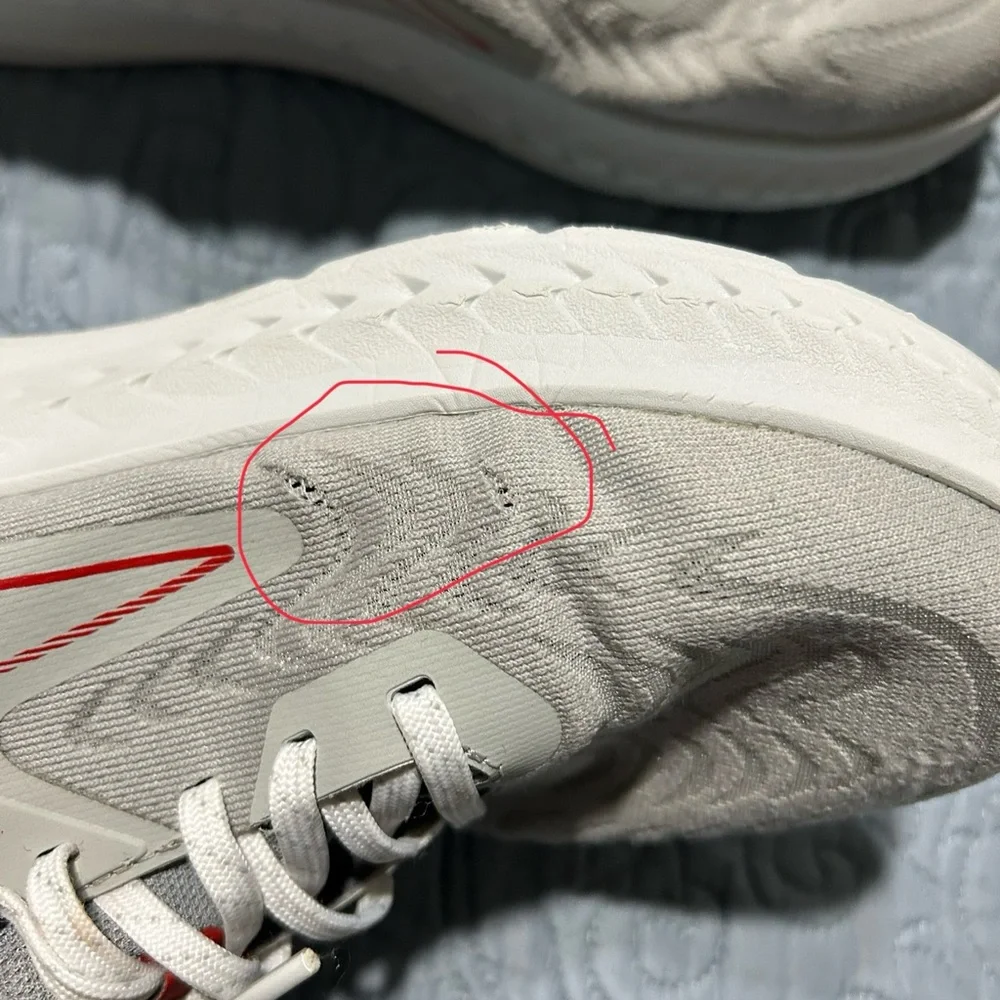 Men's Altra running Shoes in Gray and red